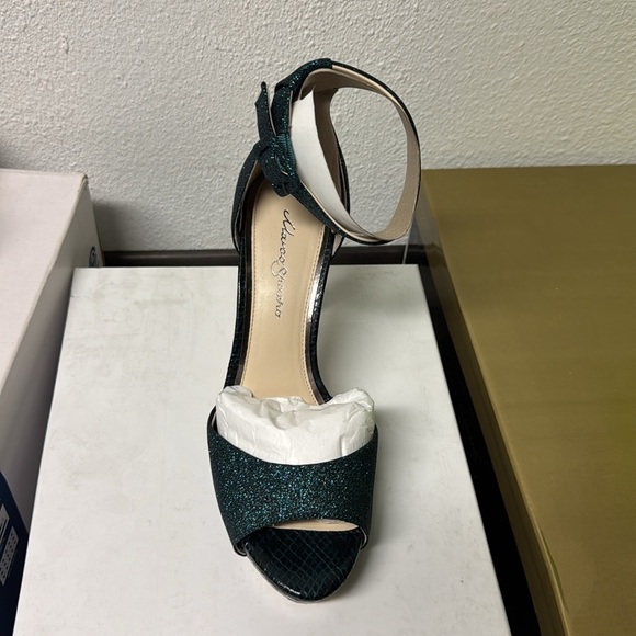 Macy's Elegant Glitter High Heels - Picture 4 of 6